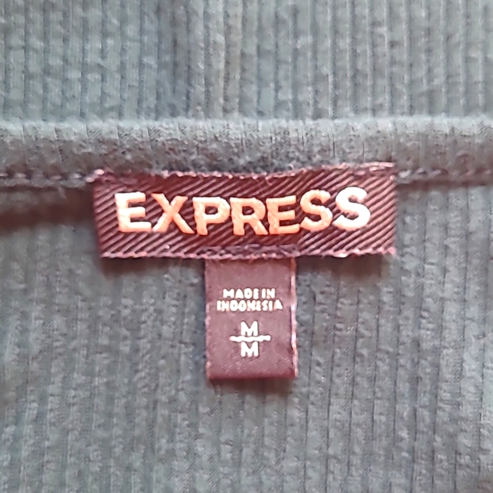 Long Sleeve Green Soft Top Express M - Picture 5 of 5